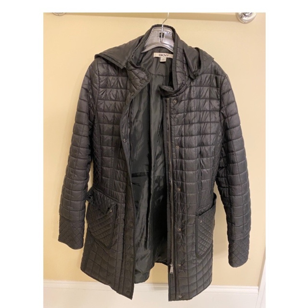 DKNY Black Puffer! size M! - Picture 1 of 4